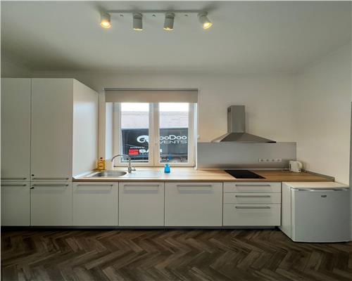 Apartament central 38 mp pretabil regim hotelier