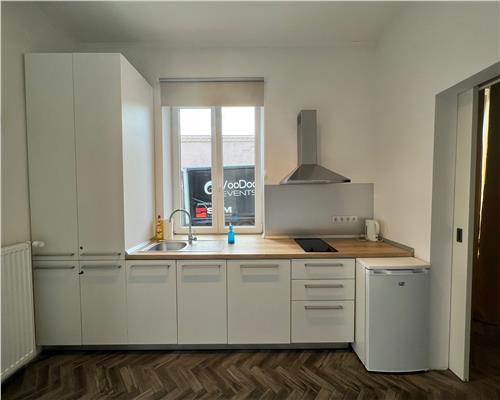Apartament central 38 mp pretabil regim hotelier
