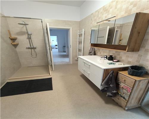 Apartament nou 62 mp utili cu terasa si parcare