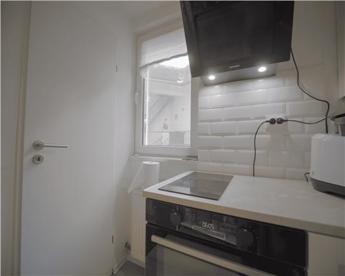 Studiou central pretabil regim hotelier in zona Piata Mica