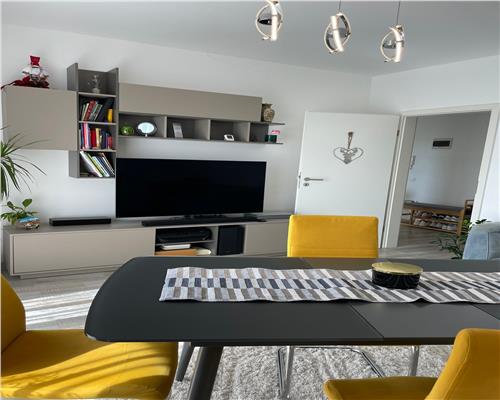 Apartament modern 2 camere etaj 2 cu balcon si pivnita in Avantgarden