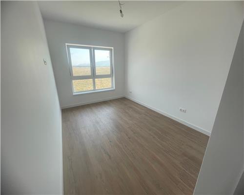 Apartament  2 camere etajul 1 cu balcon si parcare  pe Doamna Stanca