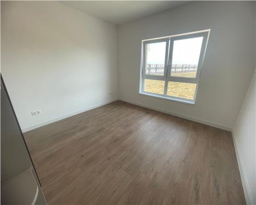 Apartament  2 camere etajul 1 cu balcon si parcare  pe Doamna Stanca