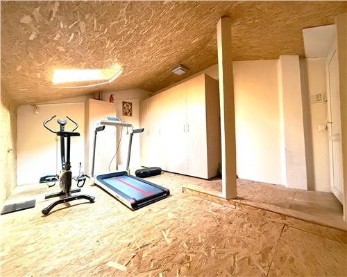 Apartament mobilat 3 camere etaj 2 balcon boxa in Arhitectilor