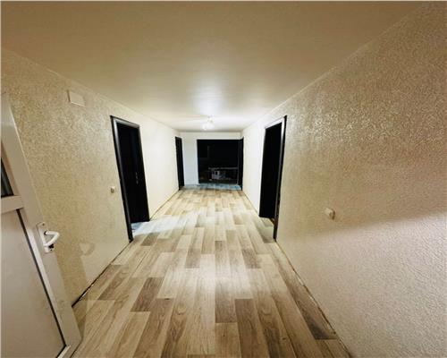 Vila cu 5 camere 3 bai si 400 teren in Sibiu