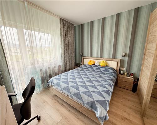 Apartament de lux cu 3 camere 2 bai etajul 1 zona  Calea Cisnadiei