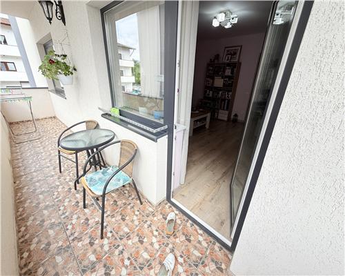 Apartament de lux cu 3 camere 2 bai etajul 1 zona  Calea Cisnadiei