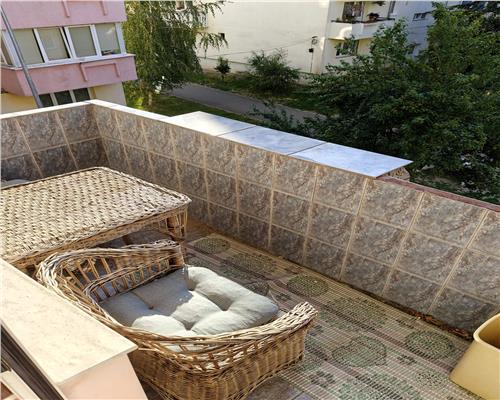 Apartament 4 camere 79mp | 2 balcoane | 2 bai | pivnita | zona Turnisor