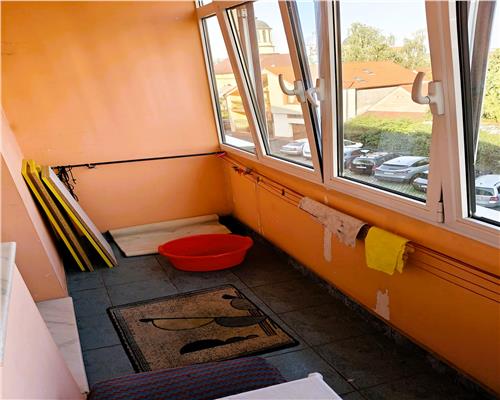 Apartament 4 camere 79mp | 2 balcoane | 2 bai | pivnita | zona Turnisor