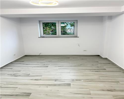 Apartament Renovat 3 camere 65mp decomandat zona Rahovei