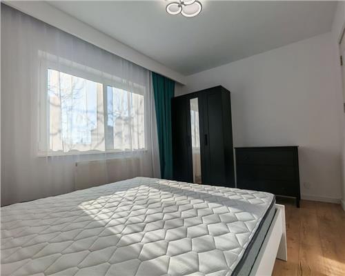 Apartament Renovat 3 camere decomandat 55mp zona Ciresica