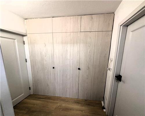 Apartament Renovat 3 camere decomandat 55mp zona Ciresica