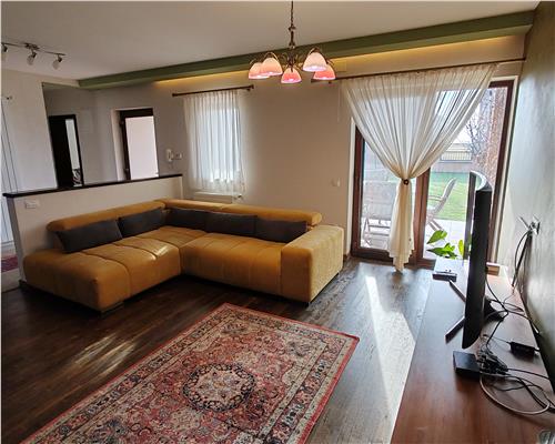 Casa moderna 3 camere 2 bai teren 790mp zona Cetate