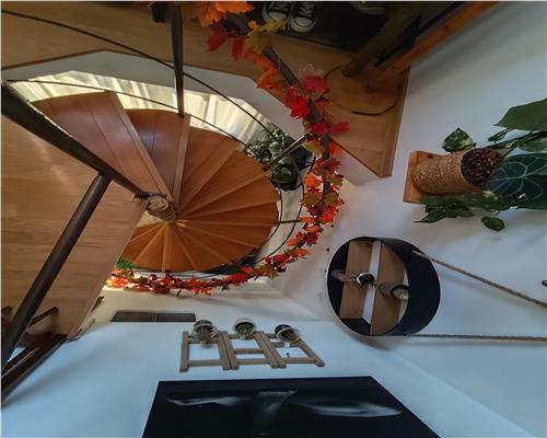 Apartament 52 mp pe 2 niveluri in  Vasile Aaron