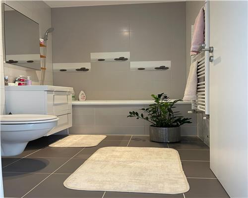 Apartament modern 2 camere etaj 2 cu balcon si pivnita in Avantgarden