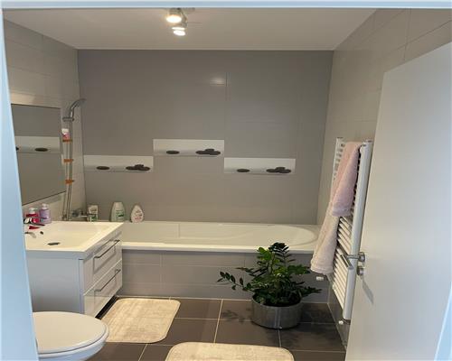 Apartament modern 2 camere etaj 2 cu balcon si pivnita in Avantgarden