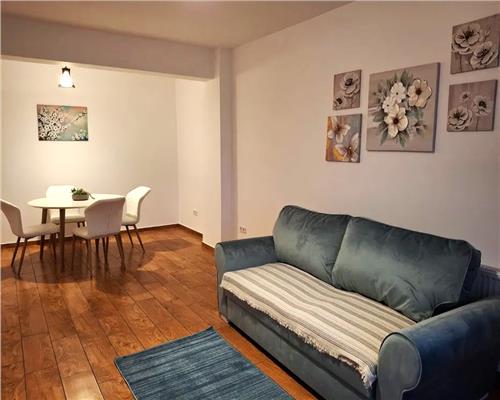 Apartament cu 2 camere decomandat balcon parcare privata zona Doamna Stanca