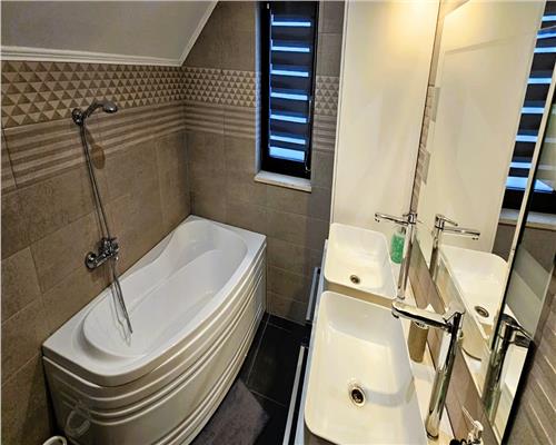 Casa individuala 4 camere 136mp teren 150mp in Cristian