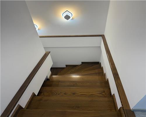 Casa noua cu 5 camere 2 bai in Terezian