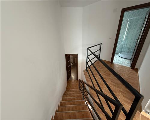 Casa insiruita 104 mp utili cu 2 bai si parcare in Arhitectilor