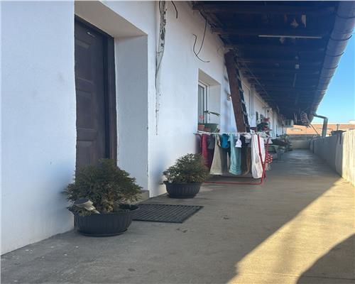 Apartament 2 camere zona centrala 59 mp