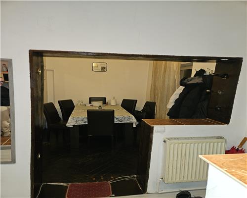 Apartament 2 camere zona centrala 59 mp