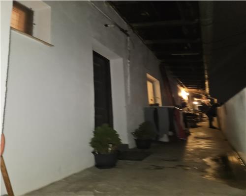 Apartament 2 camere zona centrala 59 mp