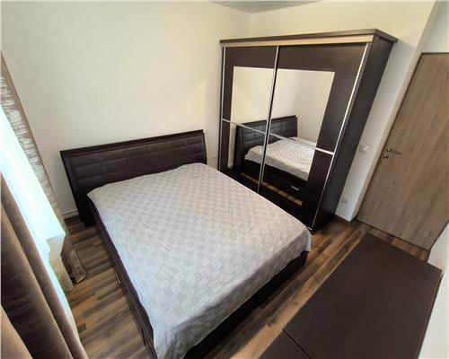 Apartament 4 camere decomandat 70mp balcon inchis zona Vasile Aaron