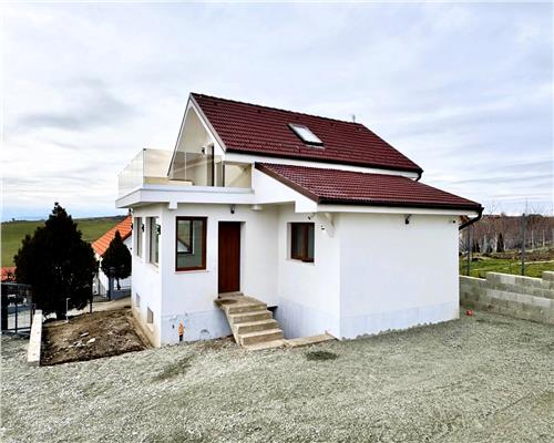 Casa individuala 4 camere 124mp | anexa 42mp | teren 550mp in Sura Mare