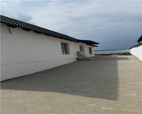 Casa individuala 4 camere 2 bai teren 500 mp la 8 km de Sibiu