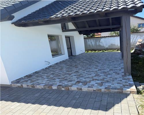 Casa individuala 4 camere 2 bai teren 500 mp la 8 km de Sibiu