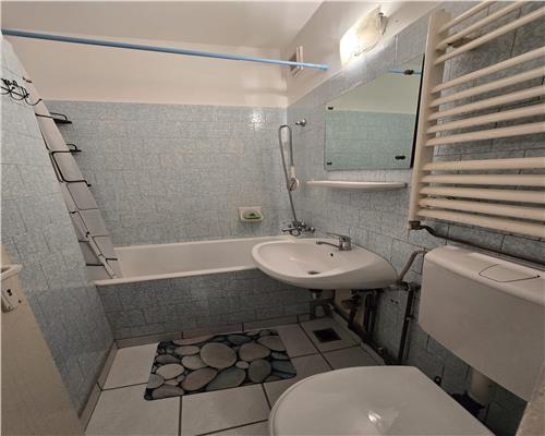 Apartament cu 3 camere si balcon in Ciresica