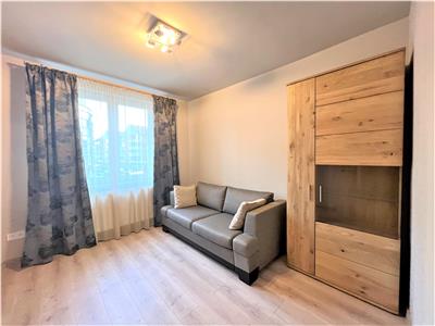 Apartament etajul 1 cu 3 camere 2 bai 2 balcoane zona centrala