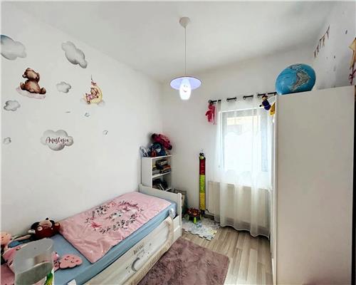 Casa individuala 180mp | 3 camere | hala 128mp | teren 700mp | Sura Mare