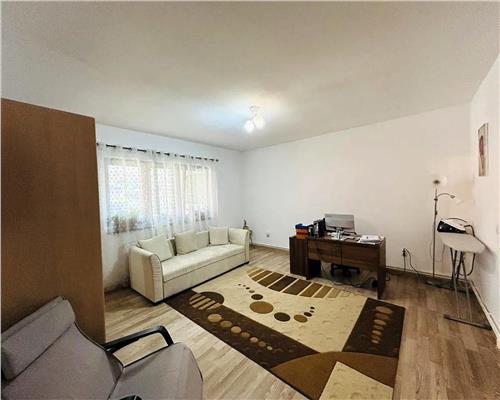 Casa individuala 180mp | 3 camere | hala 128mp | teren 700mp | Sura Mare