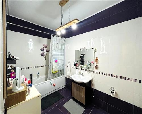 Casa individuala 180mp | 3 camere | hala 128mp | teren 700mp | Sura Mare