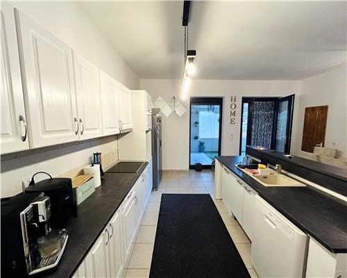 Casa individuala 180mp | 3 camere | hala 128mp | teren 700mp | Sura Mare