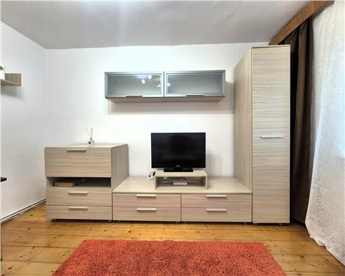 Garsoniera decomandata 35mp | balcon inchis | zona Strand