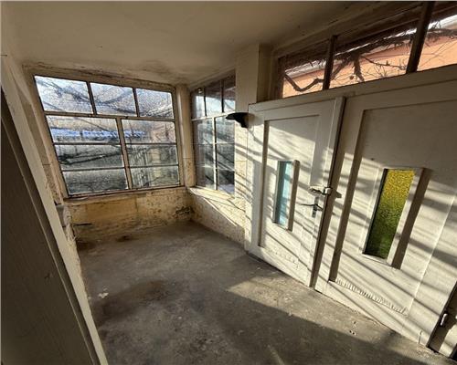 Casa cu 3 camere si 325 mp teren in Trei Stejari