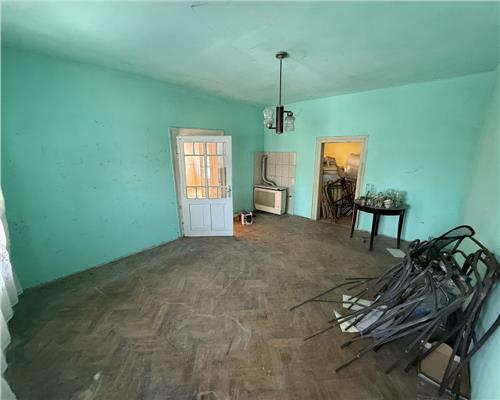 Casa cu 3 camere si 325 mp teren in Trei Stejari