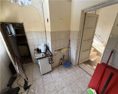 Casa cu 3 camere si 325 mp teren in Trei Stejari