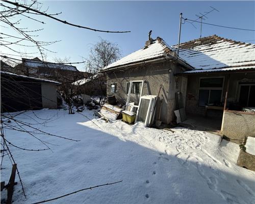 Casa cu 3 camere si 325 mp teren in Trei Stejari