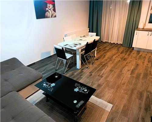 Apartament 3 camere 70 mpu si Balcon 12mp