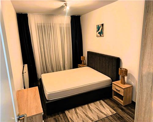 Apartament 3 camere 70 mpu si Balcon 12mp