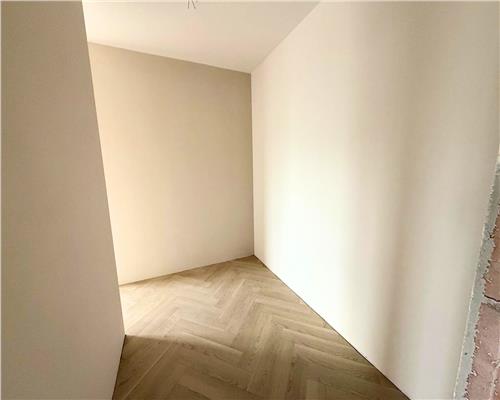 Apartament INTABULAT la CHEIE cu 3 camere pe Doamna Stanca