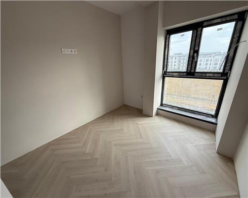 Apartament INTABULAT la CHEIE cu 3 camere pe Doamna Stanca