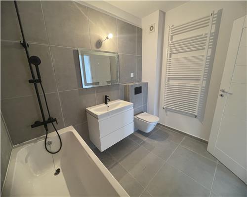 Apartament la CHEIE cu 3 camere  balcon si parcare pe Doamna Stanca