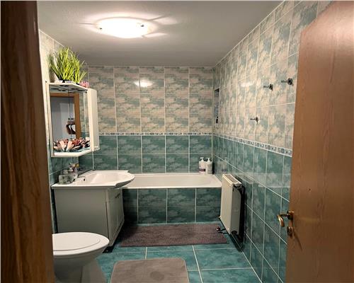 Apartament 2 camere decomandat | 50mp | pivnita | zona Vasile Aaron