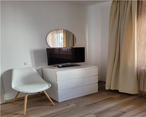 Apartament 3 camere cu terasa 13 mp Kogalniceanu