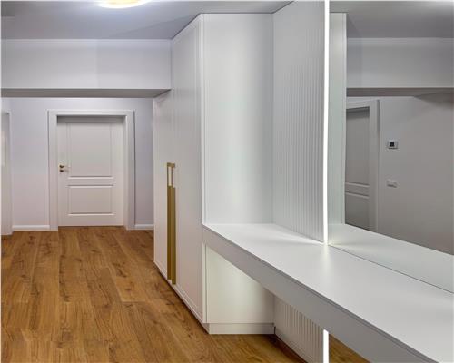 Apartament lux 60 mpu 2 parcari terasa 20 mp in Evolution